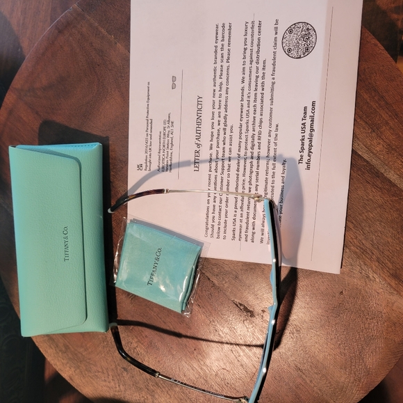 Tiffany & Company TF4193b Sunglasses in Havanah Brown on Tiffany Blue MA#460 - Picture 16 of 17